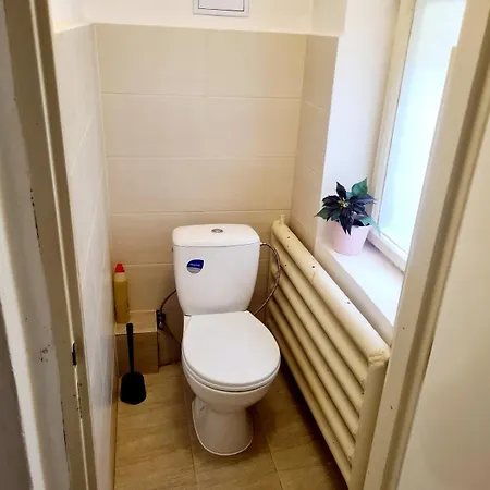 Modern In The Heart Of 1 , Steps From Main Station And Old Town Apartman *