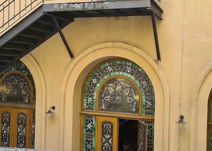 Modern In The Heart Of 1 , Steps From Main Station And Old Town